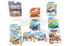 Lot 259 - DIVERS (10)