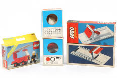 Lot 217 - LEGO (DANEMARK) (5)