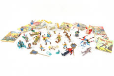 Lot 172 - DIVERS (30)