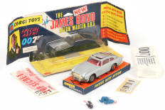 Lot 167 - CORGI TOYS (GB) (1)