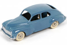Lot 299 - DINKY TOYS (FRANCE) (1)