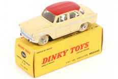 Lot 328 - DINKY TOYS (FRANCE) (1)