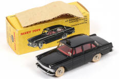 Lot 329 - DINKY TOYS (FRANCE) (1)