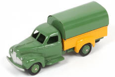 Lot 347 - DINKY TOYS (FRANCE) (1)