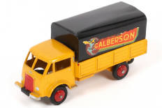 Lot 343 - DINKY TOYS (FRANCE) (1)