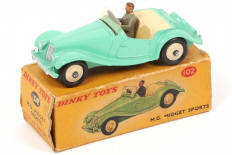 Lot 266 - DINKY TOYS (GB) (1)