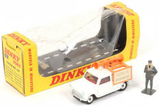 Lot 272 - DINKY TOYS (GB) (1)