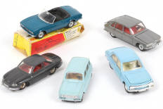 Lot 301 - DINKY TOYS (FRANCE) (5)
