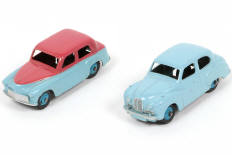 Lot 238 - DINKY TOYS (GB) (2)
