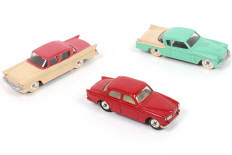 Lot 245 - DINKY TOYS (GB) (3)