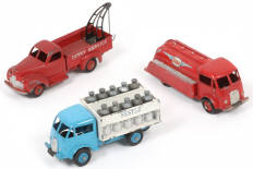Lot 285 - DINKY TOYS (FRANCE) (3)