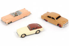 Lot 243 - DINKY TOYS (GB) (3)