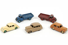 Lot 234 - DINKY TOYS (GB) (5)
