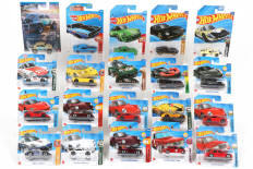 Lot 83 - HOT WHEELS (USA) (20)