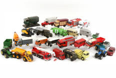 Lot 72 - DIVERS (31)