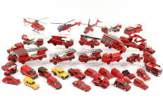Lot 74 - DIVERS (39)