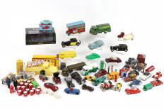 Lot 80 - DIVERS (94)