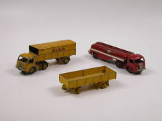 DINKY TOYS (FRANCE) (3)