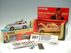 CORGI TOYS (2)
