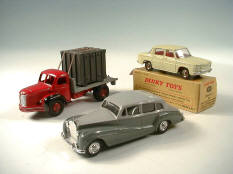 DINKY TOYS (FRANCE) (3)