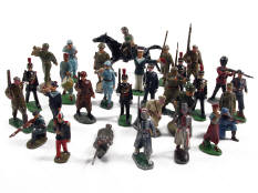 FIGURINES DIVERSES (31)