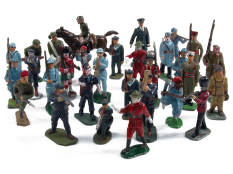 FIGURINES DIVERSES (30)