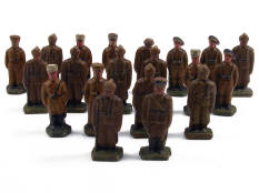 FIGURINES DIVERSES (20)
