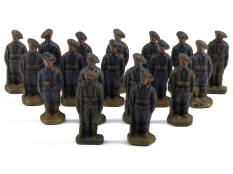 FIGURINES DIVERSES (18)