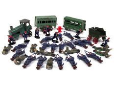FIGURINES DIVERSES (37)