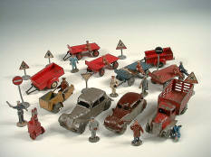 DINKY TOYS & DIVERS (13)