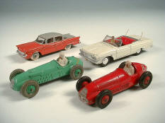 DINKY TOYS (GB) (4)