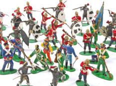 FIGURINES DIVERSES (73)