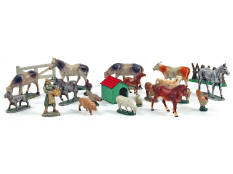 FIGURINES DIVERSES (60)