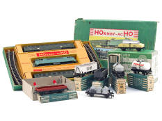 HORNBY 'HO' (10)