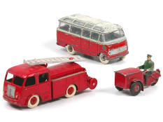 DINKY TOYS (FRANCE) (3)