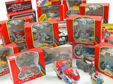 DIVERS (36)