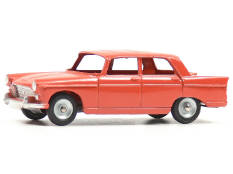 DINKY JUNIOR (1)