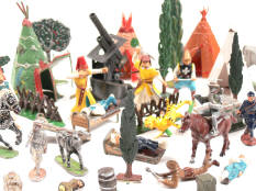 FIGURINES DIVERSES (63)