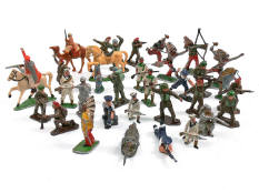 FIGURINES DIVERSES (36)