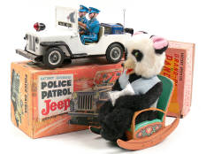 T.N. & MODERN TOYS (2)