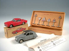 DINKY TOYS (FRANCE) (3)