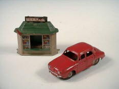 DINKY TOYS & DIVERS (2)