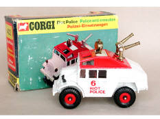 CORGI TOYS (GB) (1)