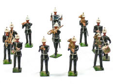 BRITAINS (GB) (12)