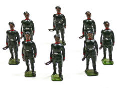 BRITAINS (GB) (8)