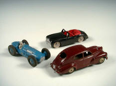 DINKY TOYS (FRANCE) (3)