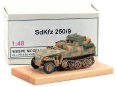 WESPE MODELS (ROUMANIE) (1)