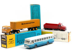 LION-CAR & DIVERS (3)