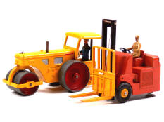 DINKY TOYS (FRANCE) (2)
