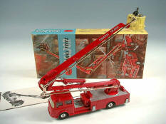 CORGI TOYS (1)